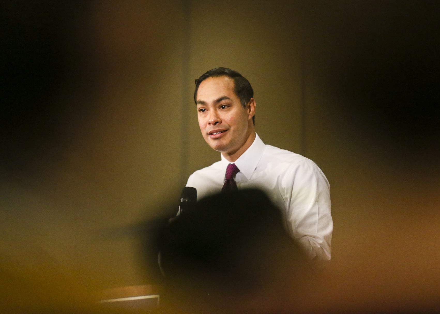 101919-qct-qca-castro-08.jpg